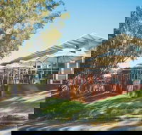 Bridges on Meninya Motel  Apartments - Kingaroy Accommodation