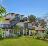Martin Fields Beach Retreat - Kingaroy Accommodation