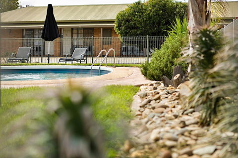 Statesman Motor Inn - Kingaroy Accommodation 3