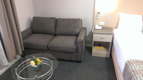 Lindy Lodge Motel - Kingaroy Accommodation 4