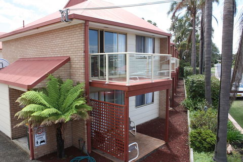 Sapphire Court Holiday Units - Kingaroy Accommodation 2