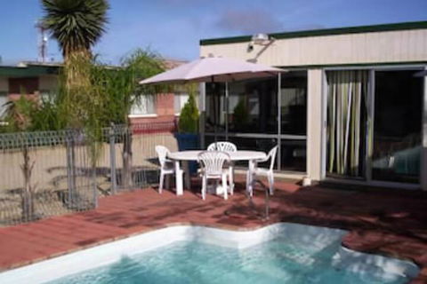 Corowa Motor Inn - Kingaroy Accommodation 7