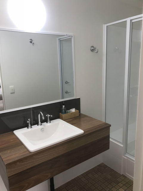 Cook's Endeavour Motor Inn - Kingaroy Accommodation 5