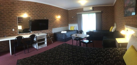 Glider City Motel Benalla - Kingaroy Accommodation 5