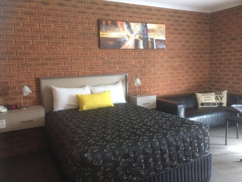 Glider City Motel Benalla - Kingaroy Accommodation 6