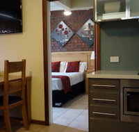 Glenelg Gateway Apartments - Kingaroy Accommodation