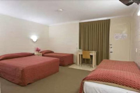 Nambour Lodge Motel - Kingaroy Accommodation 4