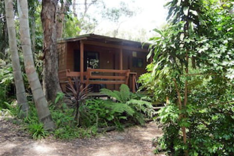 Samurai Beach Bungalows Port Stephens YHA - Kingaroy Accommodation 0