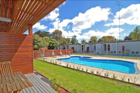 Riverside Ocean Grove - Kingaroy Accommodation 4