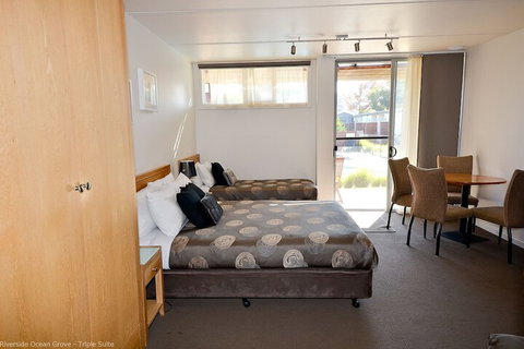 Riverside Ocean Grove - Kingaroy Accommodation 7