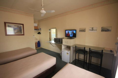 Aromet Motor Inn - Kingaroy Accommodation 4