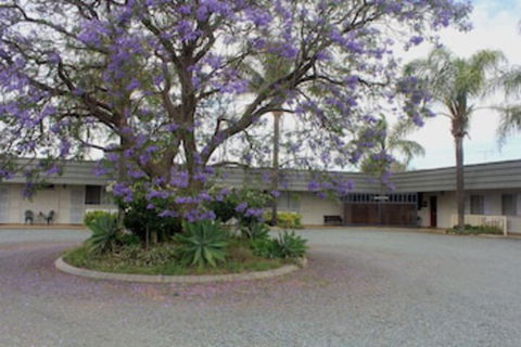 Aromet Motor Inn - Kingaroy Accommodation 0
