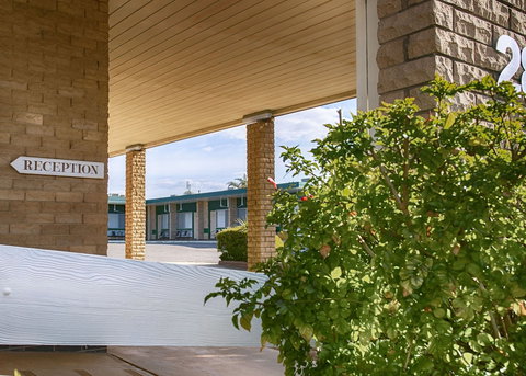 Hi Way Eight Motor Inn - Kingaroy Accommodation 0