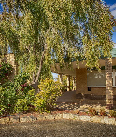 Hi Way Eight Motor Inn - Kingaroy Accommodation 1