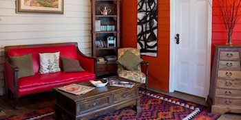 Pendower House - Kingaroy Accommodation 6