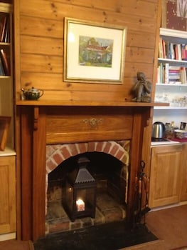 Pendower House - Kingaroy Accommodation 4