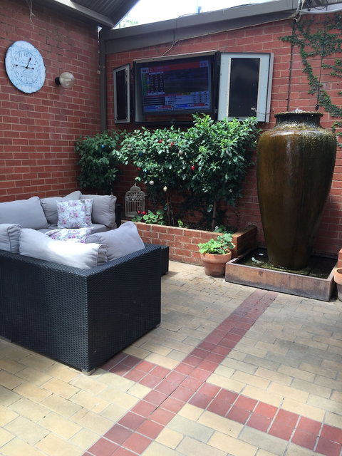 Caledonian Hotel Motel - Kingaroy Accommodation 6