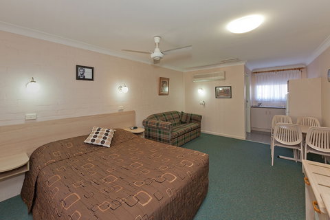 Abraham Lincoln Motel - Kingaroy Accommodation 3