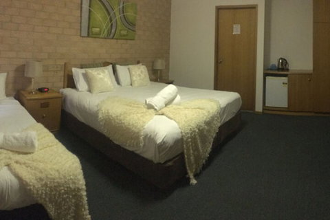 Golden Chain Aalana Motor Inn - Kingaroy Accommodation 7