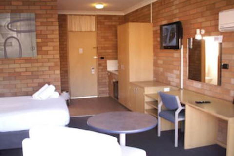 Court Street Motel - Kingaroy Accommodation 4