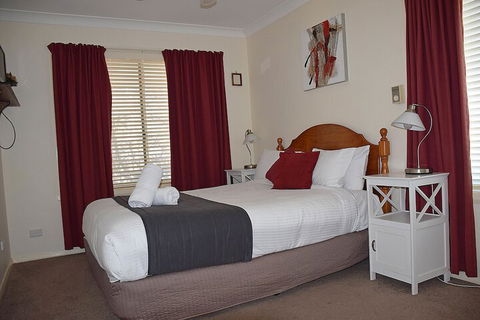Cole House Apartments - Kingaroy Accommodation 5