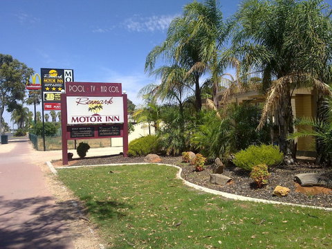Renmark Motor Inn Motel - Kingaroy Accommodation 1