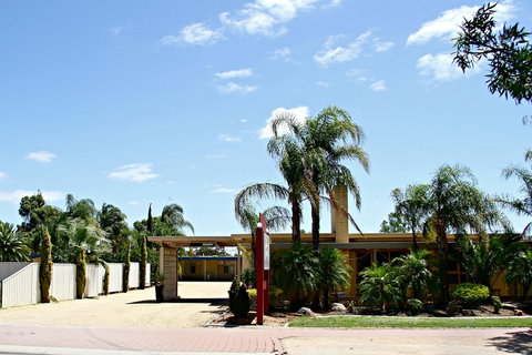 Renmark Motor Inn Motel - Kingaroy Accommodation 0