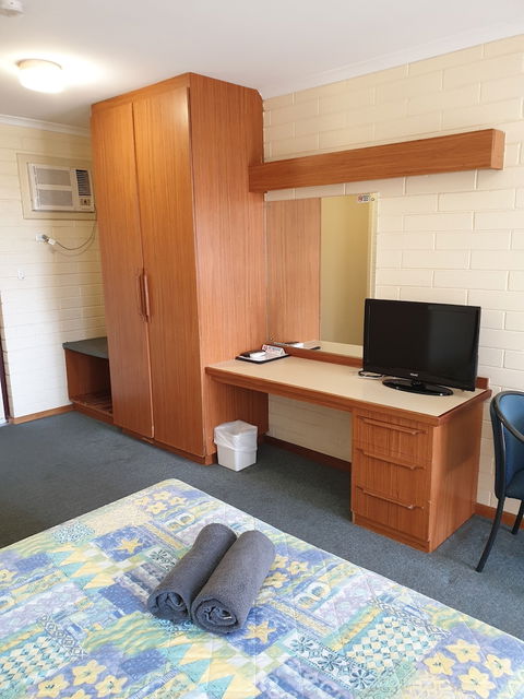 Lacepede Bay Motel - Kingaroy Accommodation 4