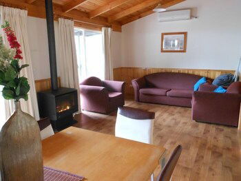 Awonga Cottages - Kingaroy Accommodation 6