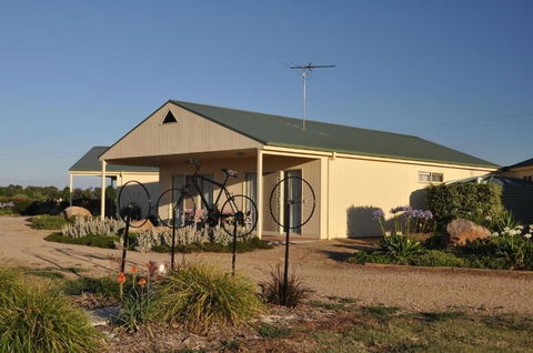Milawa Muscat Retreat B&B - Kingaroy Accommodation 6