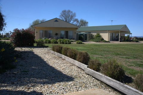 Milawa Muscat Retreat B&B - Kingaroy Accommodation 0