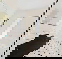 Wine and Roses BB - Kingaroy Accommodation