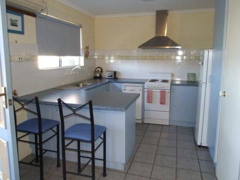 Blue Waters Four - Kingaroy Accommodation 3