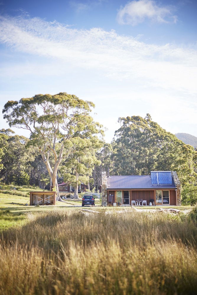 Adventure Bay TAS Kingaroy Accommodation