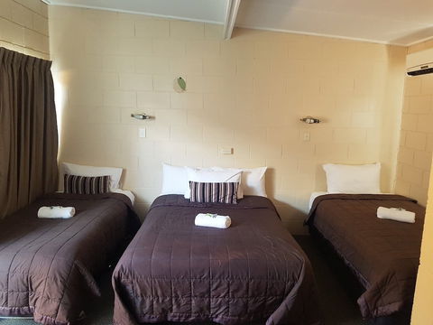 Windsor Hotel Dalby - Kingaroy Accommodation 1