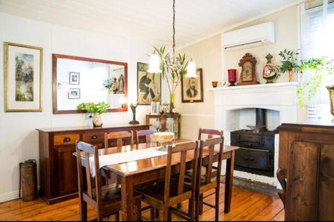 Sinnamons Cottage - Kingaroy Accommodation 2