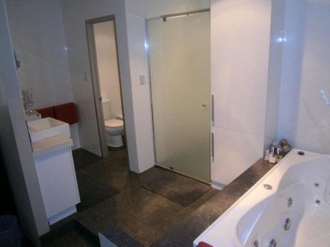 New York On King - Kingaroy Accommodation 6