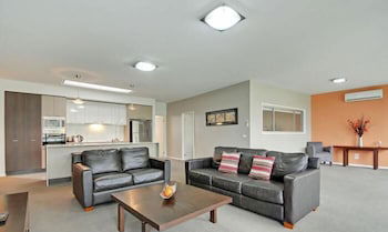 Traralgon Serviced Apartments - Kingaroy Accommodation 3