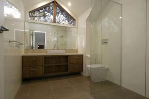 Blue Ice - Kingaroy Accommodation 6