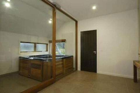 Blue Ice - Kingaroy Accommodation 3