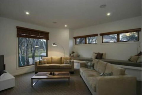 Blue Ice - Kingaroy Accommodation 7