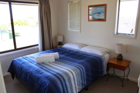 Narooma Palms Holiday Apartments - Kingaroy Accommodation 0