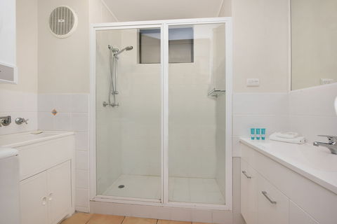 Joanne Apartments - Kingaroy Accommodation 6