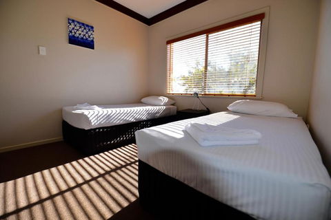 City Centre Apartments - Kingaroy Accommodation 3