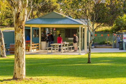 Lake Albert Caravan Park - Kingaroy Accommodation 2