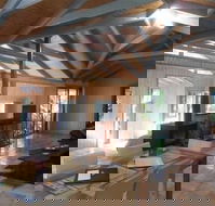 Treetops Accommodation Montville - Kingaroy Accommodation