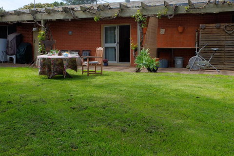 Quilters Studio - Kingaroy Accommodation 5