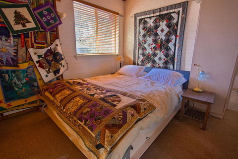 Quilters Studio - Kingaroy Accommodation 4