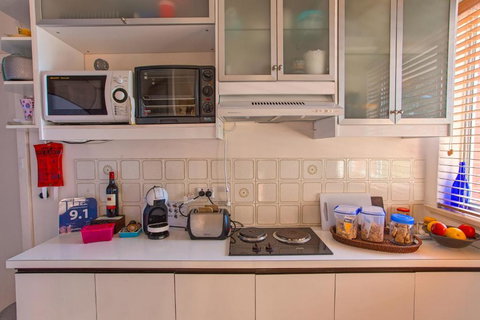 Quilters Studio - Kingaroy Accommodation 1