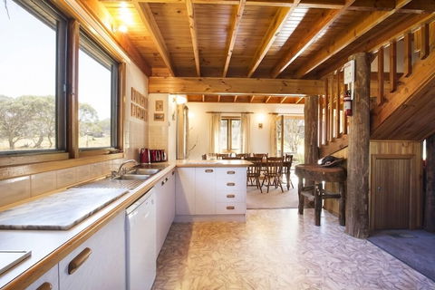 Wrens View - Kingaroy Accommodation 5